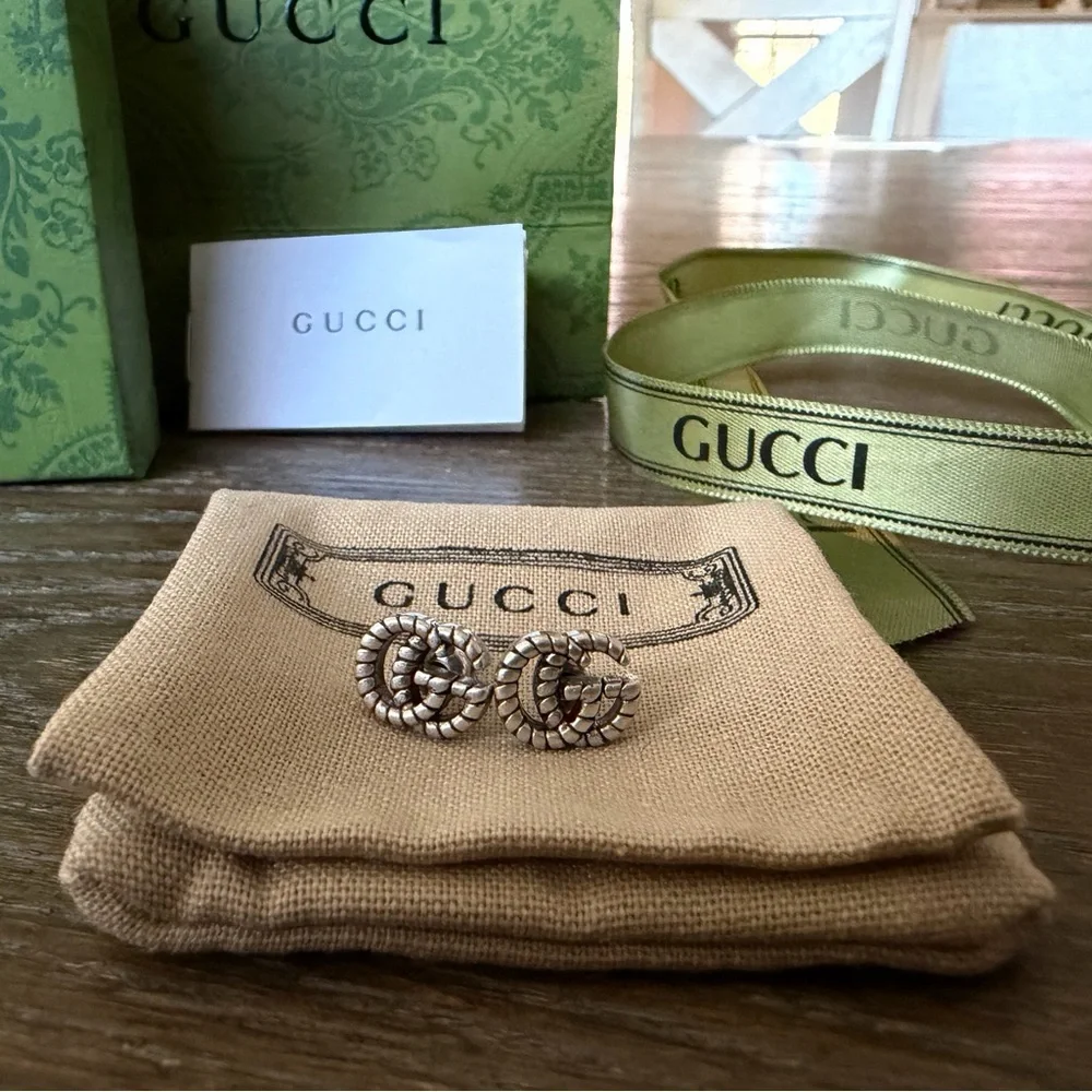 GG Silver Marmont Stud Earrings - Picture 2 of 6